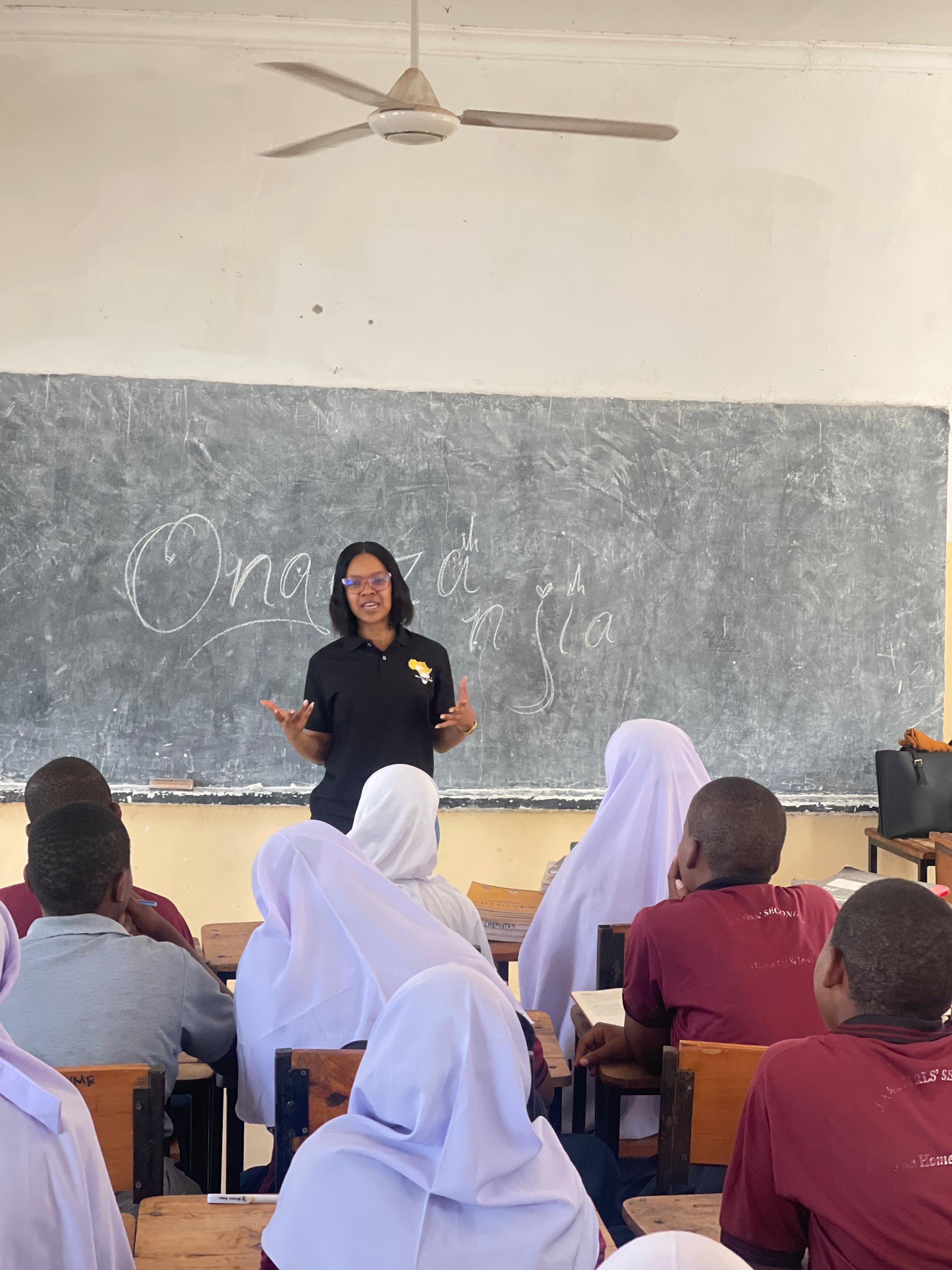 Students participating in Ongoza leadership activities 2